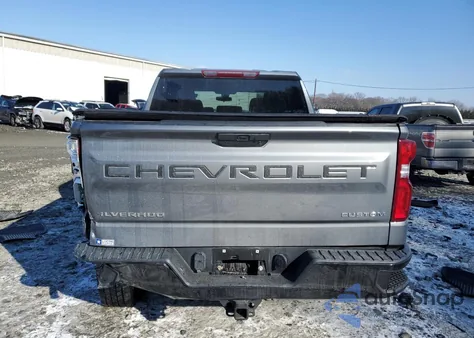 2022 Chevrolet Silverado Ltd K1500 Trail Boss Custom из США, поврежденный, VIN 3GCPYCEKXNG129630